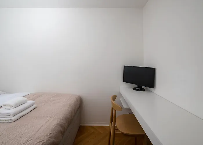 Apartment Solec Powisle Deluxe By Bookinghost *